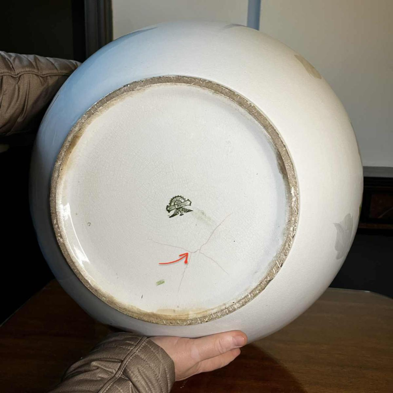 Verbanum Stone Laveno, large earthenware ceramic "Roses" floral planter, ca. 1900