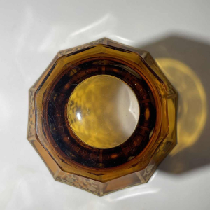 Moser Karlsbad, vase Art Déco, cristal taillé moderniste, couleur topaze, décor floral géométrique stylisé doré, ca 1930