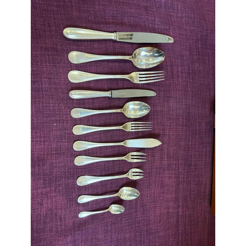 Christofle, modèle « Perles » 147 pces argenterie, ménagère couverts de table en métal argenté