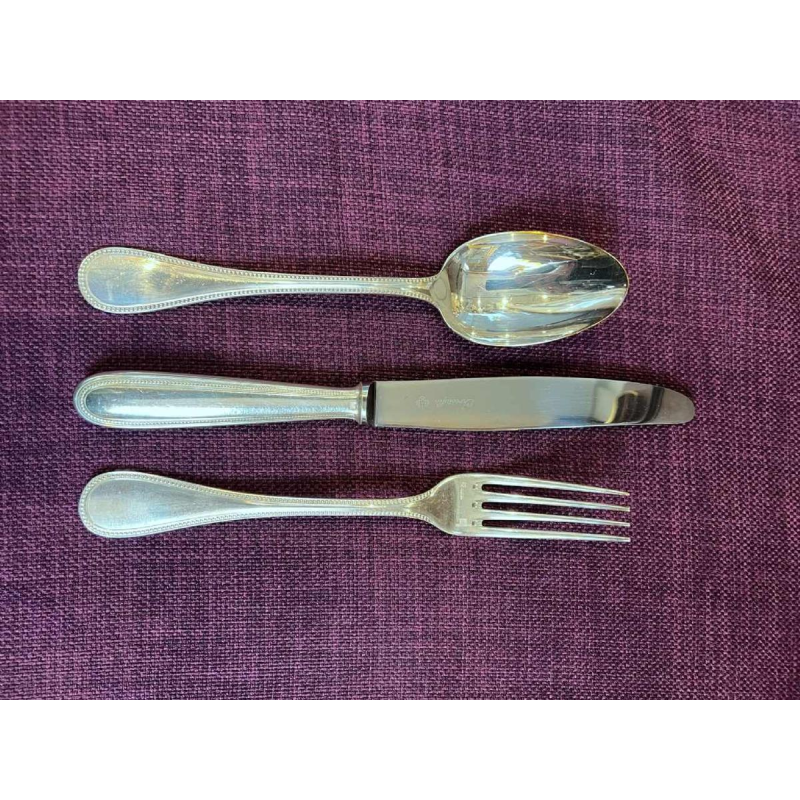 Christofle, modèle « Perles » 147 pces argenterie, ménagère couverts de table en métal argenté