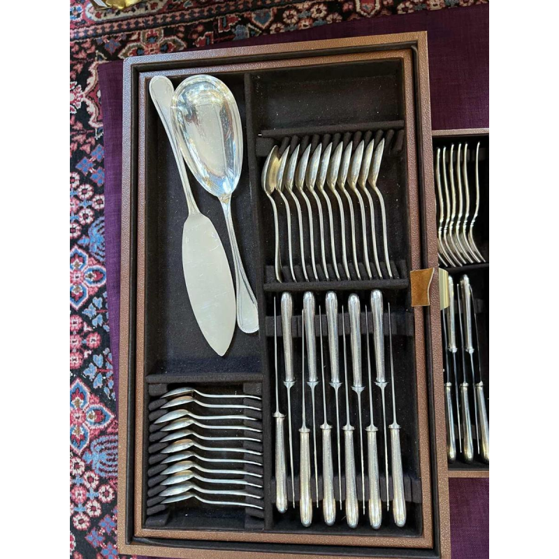 Christofle, ‘Perles’ model silver-plated flatware 147 pces, silver-plated tableware