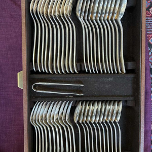 Christofle, ‘Perles’ model silver-plated flatware 147 pces, silver-plated tableware