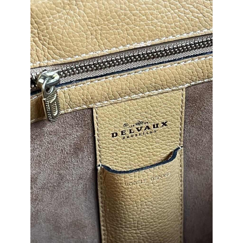 Delvaux, sac en cuir tressé