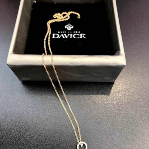 Pendant and chain in 18 ct rose gold, diamonds 0.22 ct, DAVICE collection, 21th century