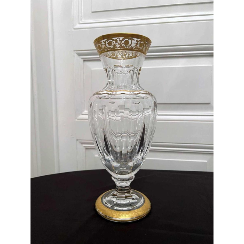 Saint Louis "Modèle Pompéi" vase en cristal clair et doré sur piédouche, 20ème siècle