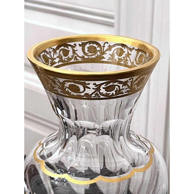 Saint Louis "Modèle Pompéi" vase en cristal clair et doré sur piédouche, 20ème siècle