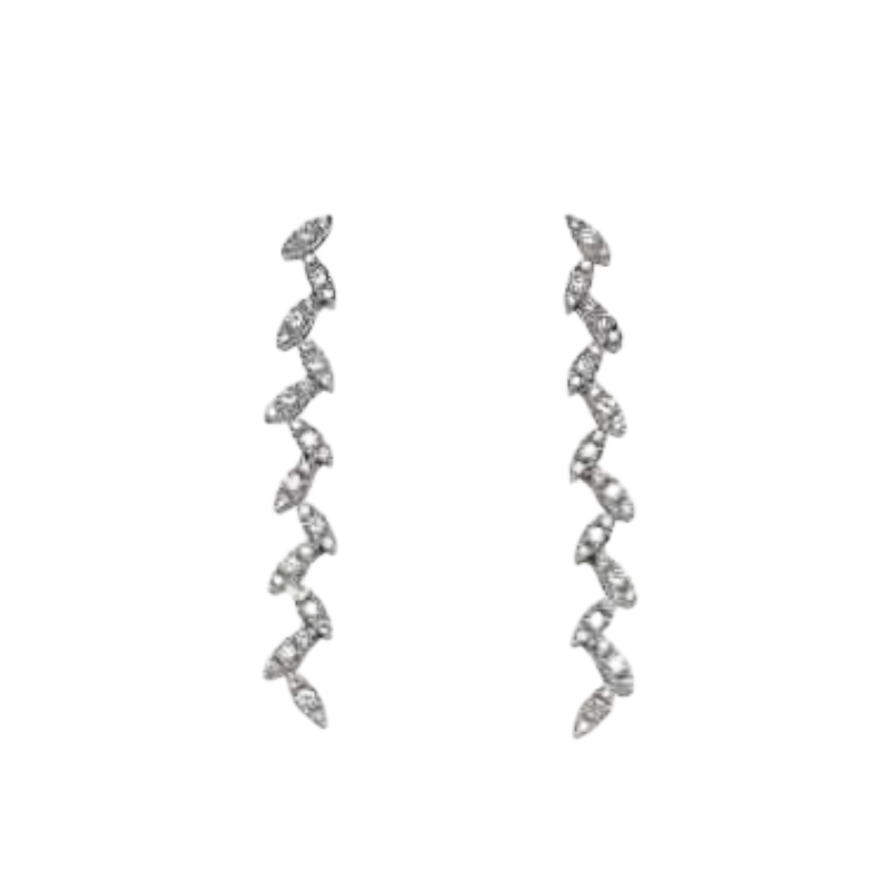 Paire de boucles doreilles or blanc 18carat Ornée de diamants