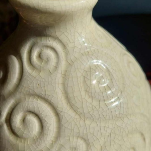 Saint-Clément, paar gebarsten keramische eivormige vazen, olive gravé model, ca 1920/30