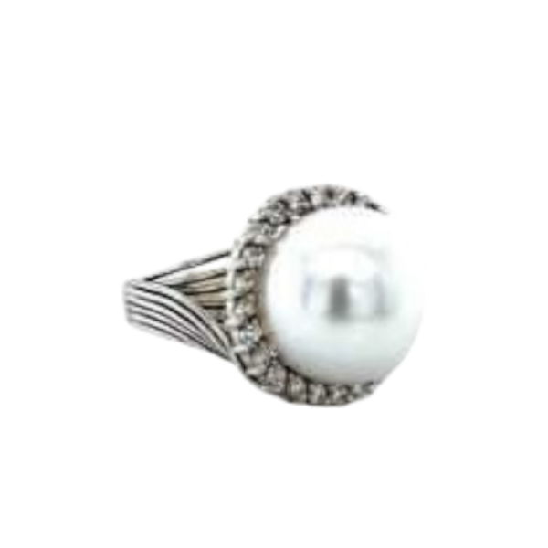 Gold, pearl & diamond ring