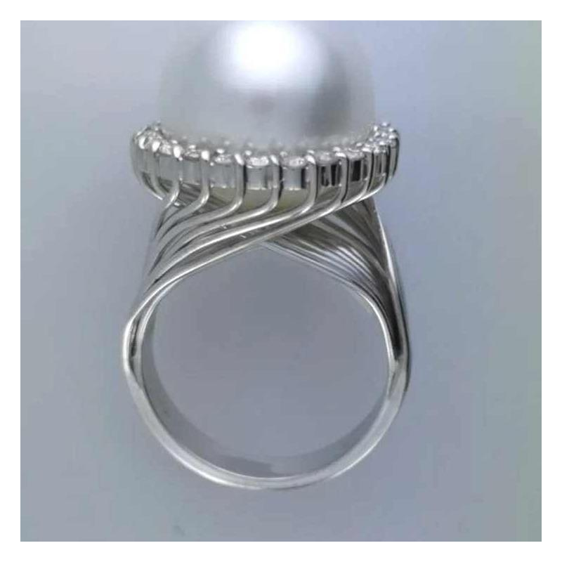 Gouden ring met parel en diamant