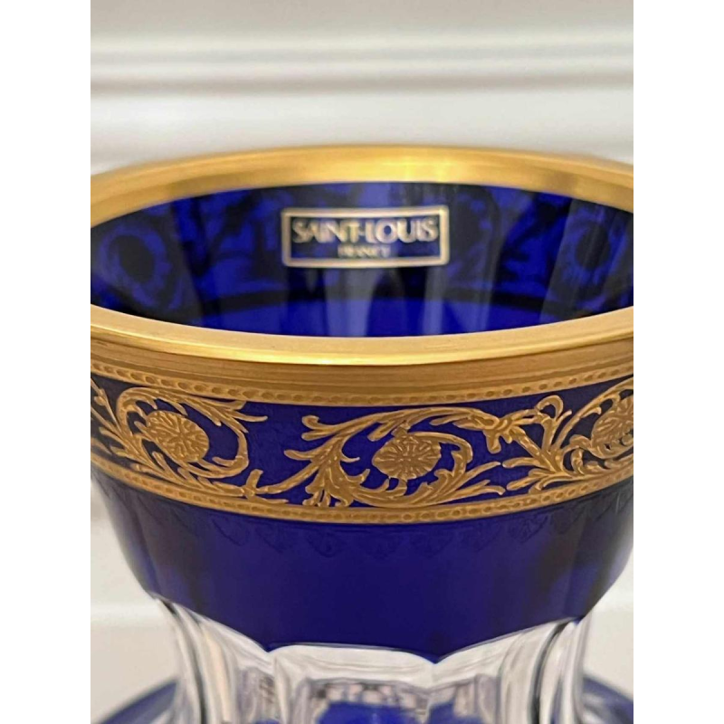 Saint Louis "Pompeii model" blauw en verguld helder kristallen vaas op sokkel