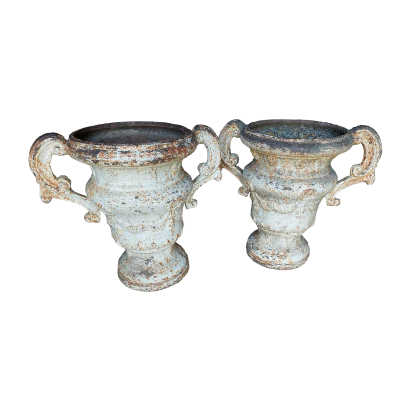 Paire de grandes vasques Medicis en fonte, 19ème siècle