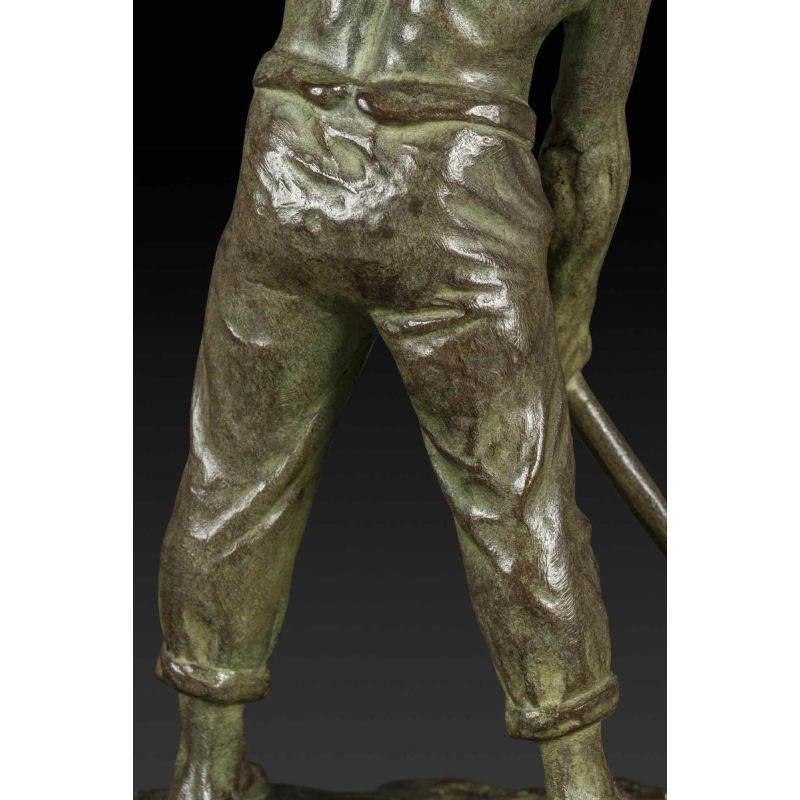 "Small Art Deco bronze statue 'The Hammerer' by Victor Demanet (1895-1964):