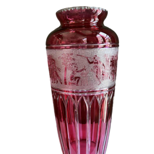 VAL SAINT LAMBERT - Léon LEDRU Vase dit Viennois en cristal clair doublé rouge, ca 1905