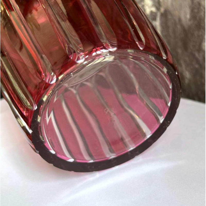 VAL SAINT LAMBERT - Léon LEDRU Viennese clear crystal vase with red lining, ca 1905