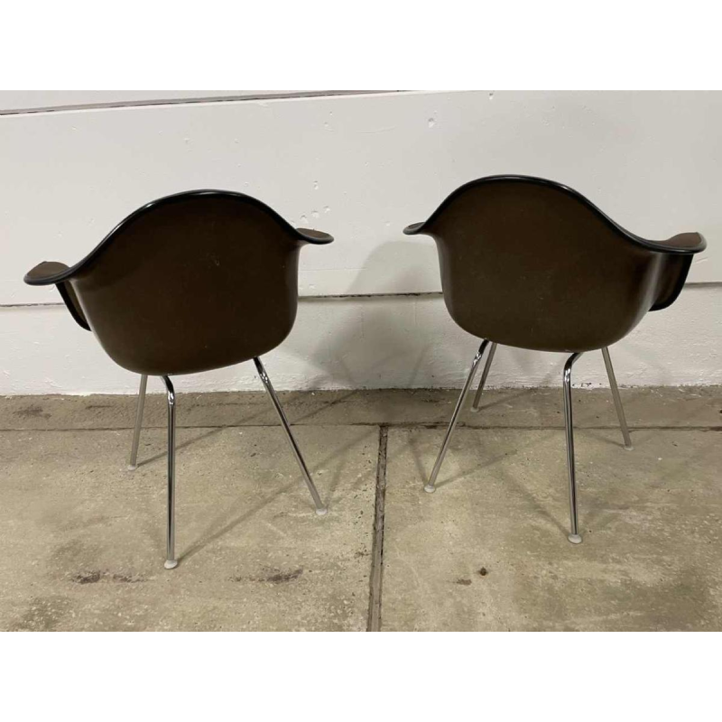 CHARLES & RAY EAMES pour HERMAN MILLER, paire / set de 2 fauteuils “Dax“,1977
