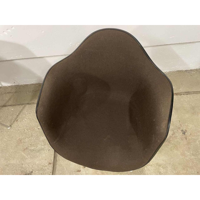CHARLES & RAY EAMES pour HERMAN MILLER, paire / set de 2 fauteuils “Dax“,1977