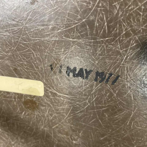 CHARLES & RAY EAMES voor HERMAN MILLER, paar / set van 2 fauteuils “Dax”, 1977