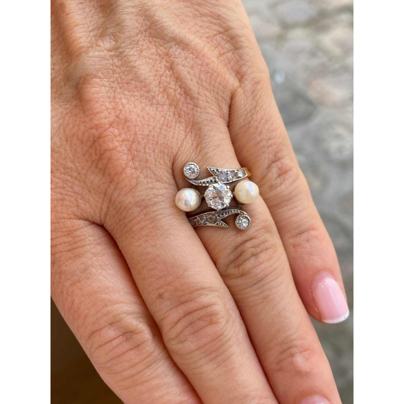 Bague belle époque “toi & moi“ or et platine, diamant taille ancienne & perles, ca 1900