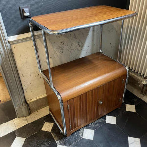 Meuble d'appoint moderniste Art De´co Bauhaus acier chromé tubulaire & bois 1930