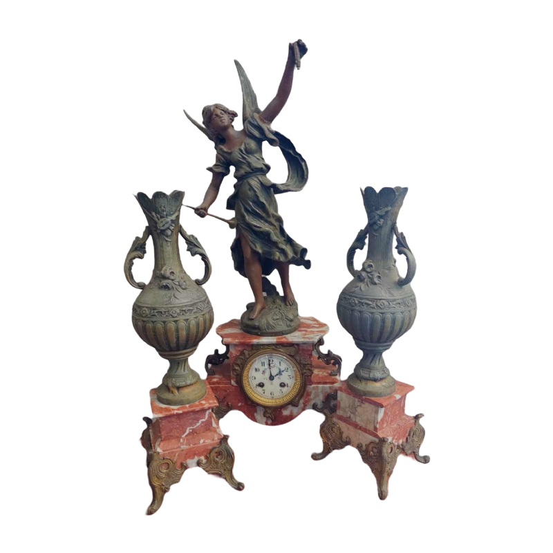 A. Moreau - Garniture de cheminée en régule