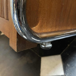 Meuble d'appoint moderniste Art De´co Bauhaus acier chromé tubulaire & bois 1930