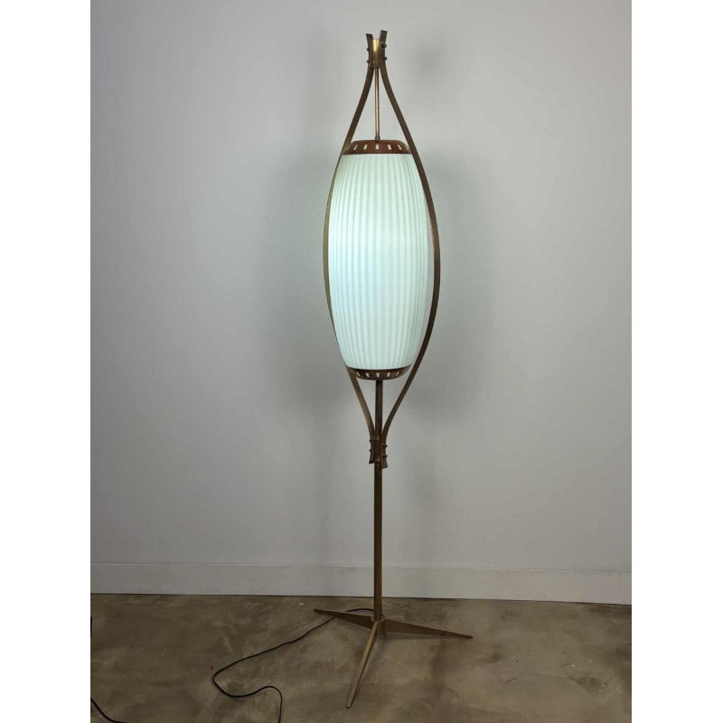 Mid-eeuwse vloerlamp, opaline Murano glas & messing, stijl of Angelo Lelii voor Arredoluce, Italië ca 1950