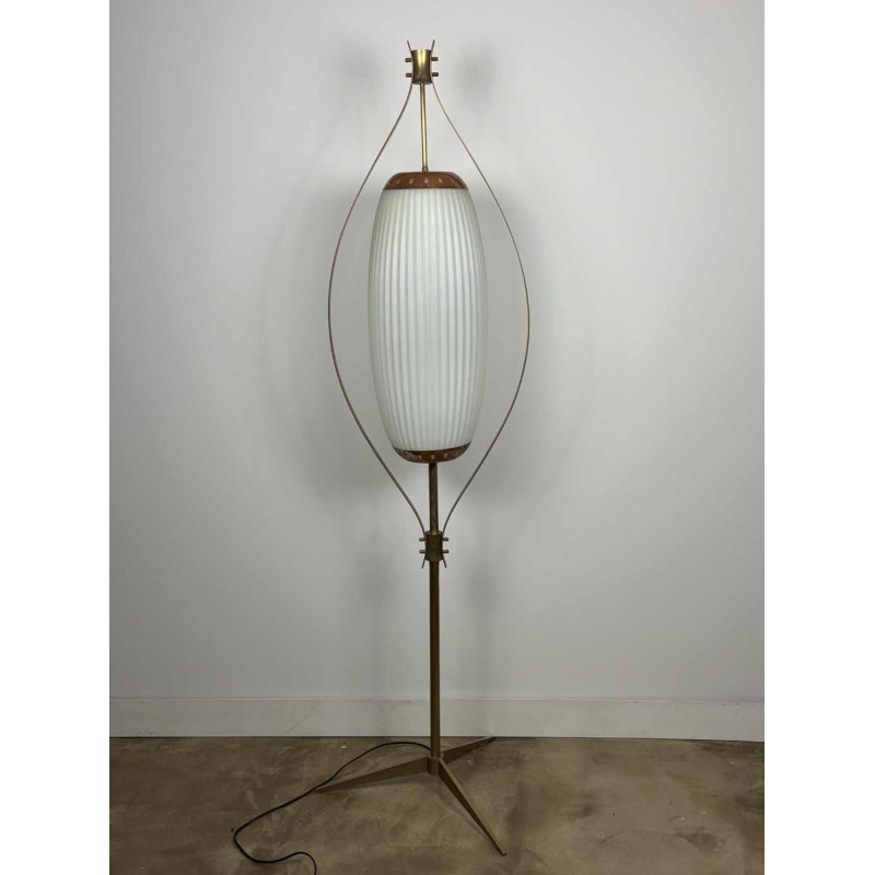 Mid-eeuwse vloerlamp, opaline Murano glas & messing, stijl of Angelo Lelii voor Arredoluce, Italië ca 1950