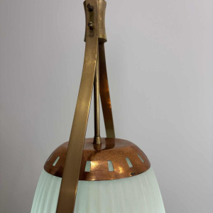 Mid-eeuwse vloerlamp, opaline Murano glas & messing, stijl of Angelo Lelii voor Arredoluce, Italië ca 1950