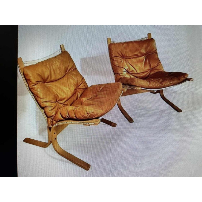 INGMAR RELLING for WESTNOFA ‘Siesta’ pair of 2 curved beechwood armchairs & cognac leather, ca. 1970