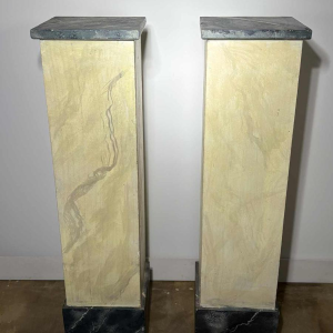 Pair of wooden pedestal columns painted in trompe-l'oeil marble - 20th century