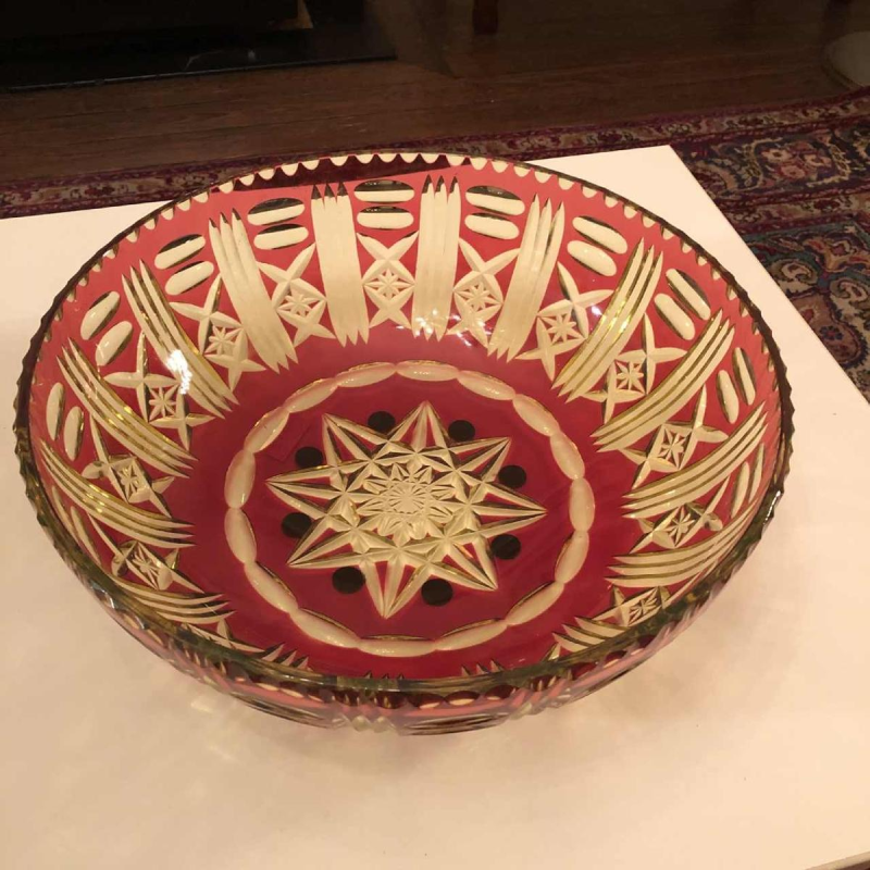 Val-Saint-Lambert, coupe urane doublée rouge, taillée, 1930