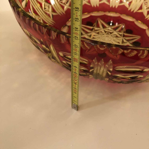 Val-Saint-Lambert, coupe urane doublée rouge, taillée, 1930