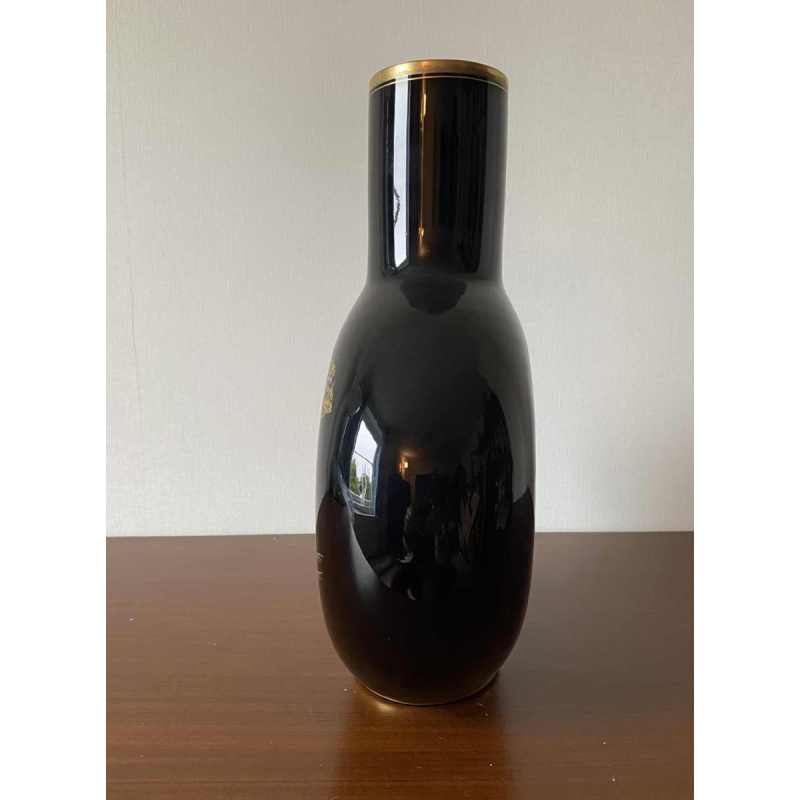 Cristallerie du Val-St-Lambert "Le renard et le corbeau" vase en hyalite, ca 1880