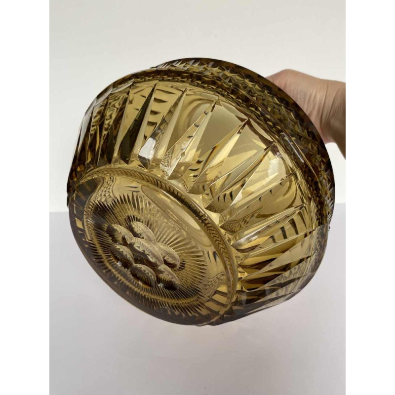 Val-Saint-Lambert, vase boule Art Déco, cristal taillé topaze, modèle Exposition de Liège 1930