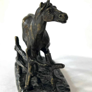Pierre Jules MÈNE, “CHEVAL A LA BARRIERE“, Bronzen sculptuur, 19e eeuw