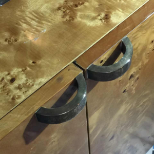 WILLY RIZZO for MARIO SABOT, Bookcase Display Shelf, Burl Walnut en Messing, ca. 1970