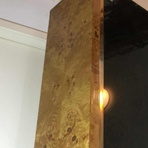 WILLY RIZZO for MARIO SABOT, Bookcase Display Shelf, Burl Walnut en Messing, ca. 1970