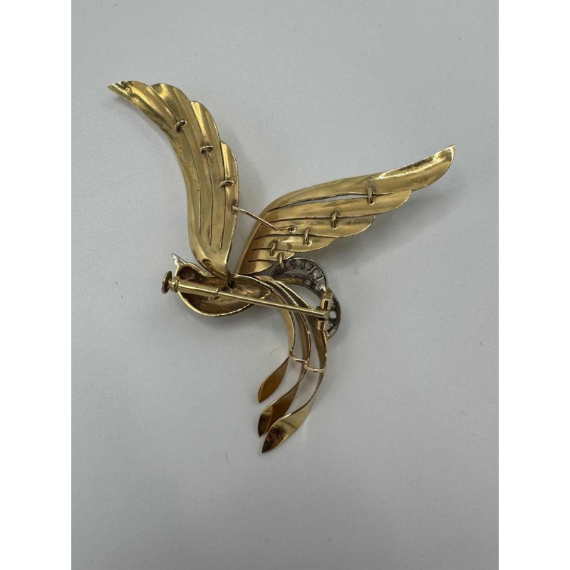 Liberation brooch, 18 K yellow gold, rose-cut diamonds, ruby cabochon, ca 1945