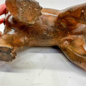 Pierre Chenet, medium-sized polar bear, bronze sculpture with shaded patina