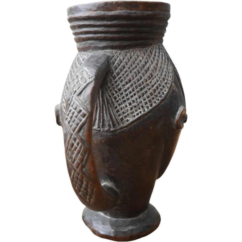 Coupe africaine en bois, Royaume de Kuba, RD Congo