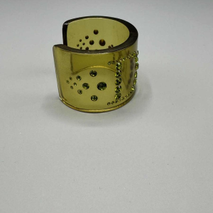 Christian Dior, bracelet manchette en bakelite translucide verte et strass Swarovski