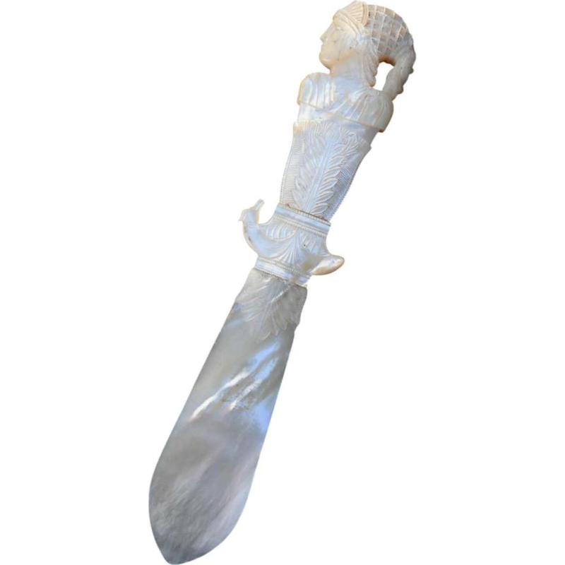 Palais Royal, large mother-of-pearl paper cutter, 19th Century