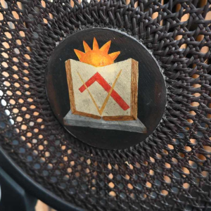 Série de 4 chaises Franc-maçonniques de la région liégeoise (Belgique), fin 19ème