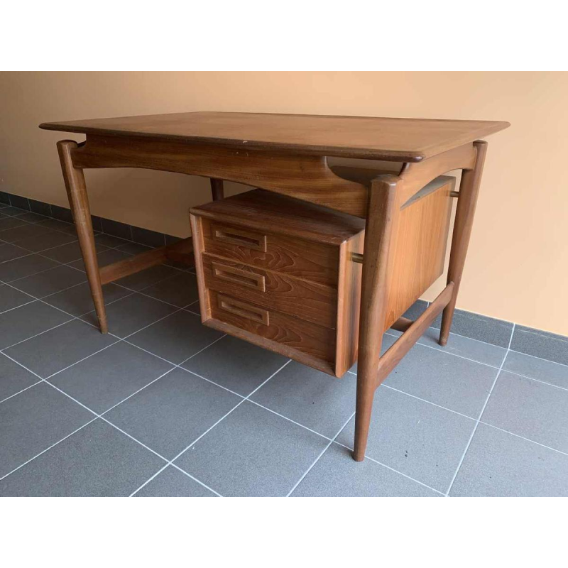 Peter Lovig Nielsen (attributed), Danish Scandinavian Design Teak Desk, 1960s