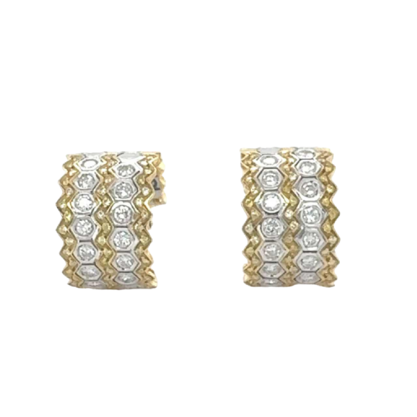 Paire de boucles doreilles en or bicolore & diamants