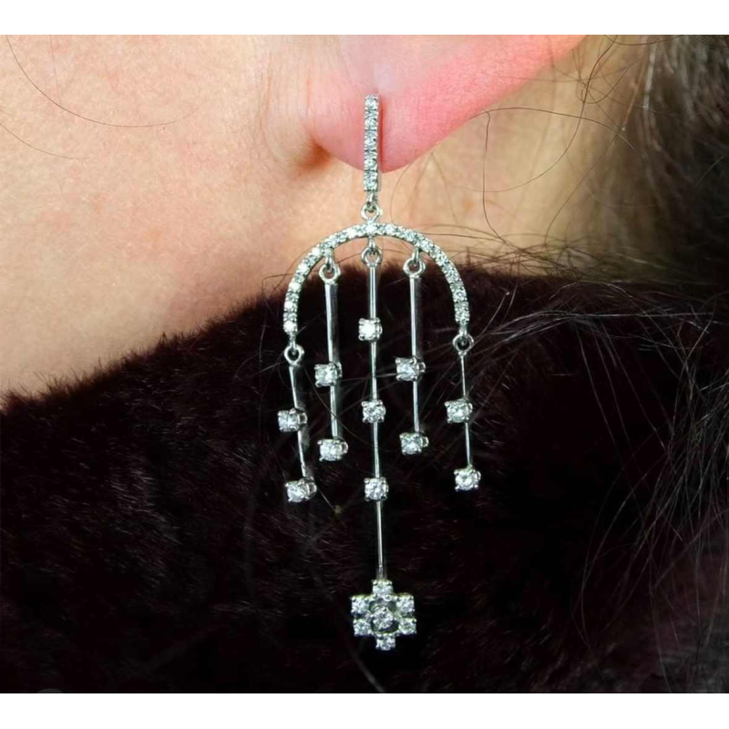 Paire de boucles doreilles Or & diamants