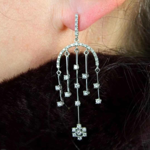 Pair of gold & diamond earrings