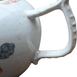 Chinese porcelain teapot, Famille Rose, 18th century, Qianlong