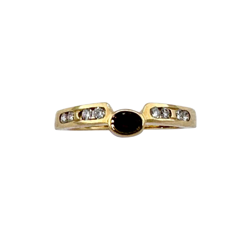 Yellow gold ring with diamonds & rubies
